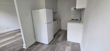 For Lease - 137 Eglinton Avenue Unit# 20, Toronto, Ontario - Photo 3