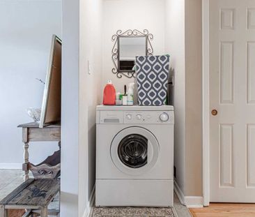 For Lease - 5168 Dundas Street, Toronto, Ontario - Photo 4