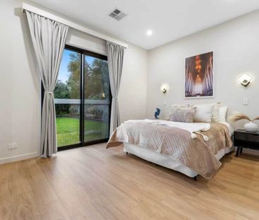 Spacious Family Home in Nailsworth - Photo 5