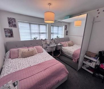 2 bedroom semi-detached house to rent - Photo 6