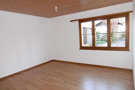 Attraktive 3.5-Zimmerwohnung EG mit Grillplatz - Photo 2