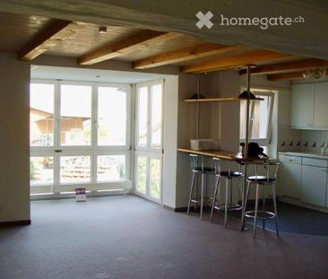 Schöne 2,5 Zimmer Wohnung mit Autoabstellplatz + Kellerraum - Photo 1