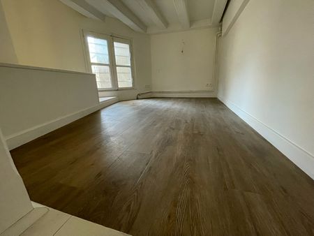 A Louer - Nantes Quartier Chateau - Appartement 5 Pièces De 140.16 M2 - Photo 3