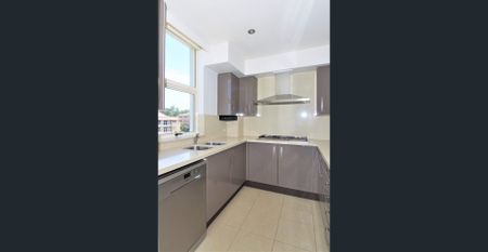 Ultra Modem Luxury Living with water View. - Photo 4