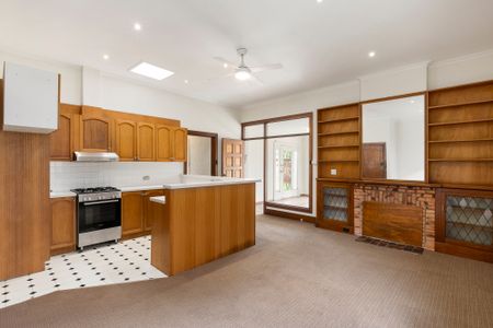 40 Montana Street, Glen Iris VIC 3146 - House For Rent | Domain - Photo 4