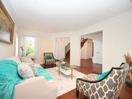 For Lease - 1184 Windsor Hill Boulevard, Mississauga, Ontario - Photo 2