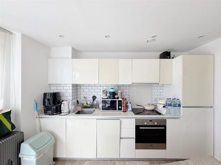Goodchild Road, London - Photo 2