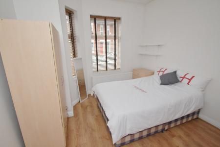 Standish Road, Fallowfield, Manchester, M14 - Photo 5