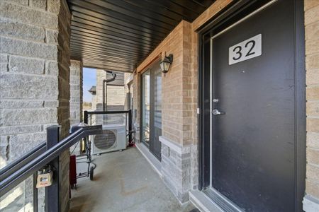 For Lease - 32 Magnolia Lane, Barrie, Ontario - Photo 5