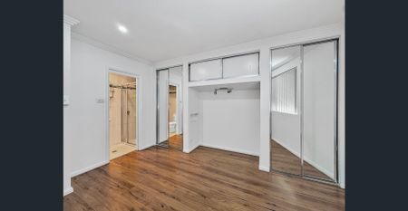 MODERN 4 BEDROOM FAMILY HOME - Photo 4