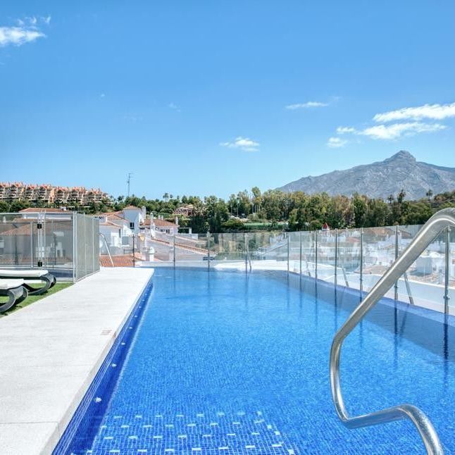 2 bedroom luxury Apartment for rent in Nueva Andalucia, Spain - Photo 1