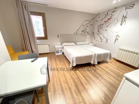 Piso en alquiler en Casco Histórico - Foto 3