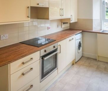 2 Bed Flat, Edinburgh, EH8 - Photo 6
