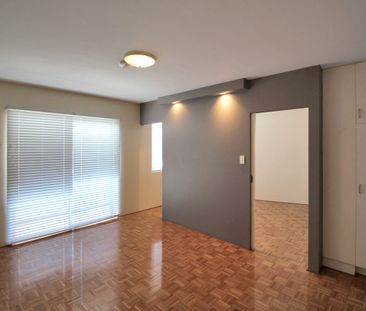 One bedroom Apartment-Great view - Photo 2