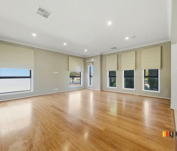 Versatile and Comfortable Living - Photo 6