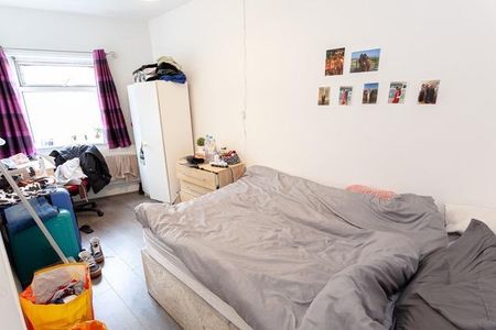 5 bedroom private hall to rent - Photo 5