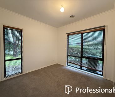 Modern Style and Convenience - Photo 4
