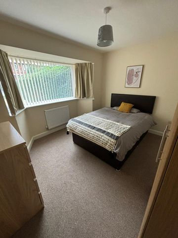 Room 1, 58 Shaftsbury Woodlands, DN6 - Photo 3