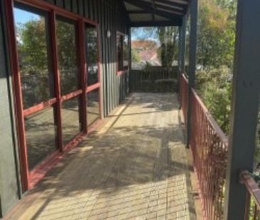 Private sunny 3 bedroom home - Photo 4
