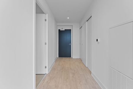 For Lease - 8 Cumberland Street Unit# 4307, Toronto, Ontario - Photo 2
