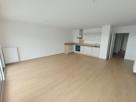 Location appartement 3 pièces, 84.60m², Challans - Photo 2