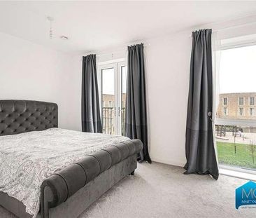 Edgecumbe Avenue, London, NW9 - Photo 5