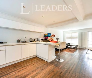 3 bedroom house to rent King Street, Southsea, PO5 - Photo 4