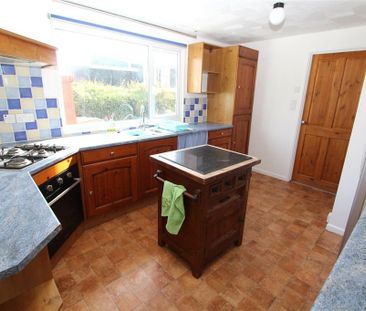 3 bedroom bungalow to rent - Photo 5