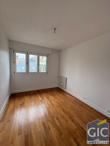 Location Appartement 4 pièces 76m² - Photo 3