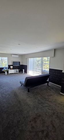 Quiet, rural, Renovat, Garden 2min away from Town - Photo 3