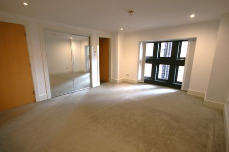 Maxwell Road, Sizeable 2 Bedroom Unfurnished Apartment, Pollokshields – Available 19/11/2025 - Photo 5