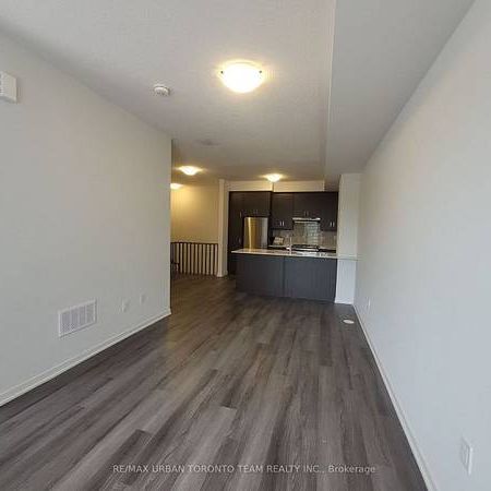 Jane and Highway 7 Beautiful 2Bdrm Twnhouse Open Concept Kitchen, Liv - Photo 4