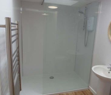 2 bedroom terraced house to rent - Photo 3