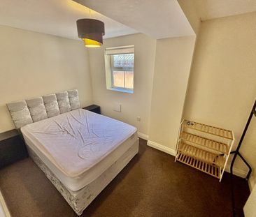 2 bedroom flat to rent - Photo 4