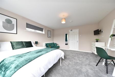 Vardon Road, Stevenage, SG1 - Photo 2