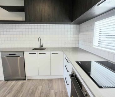 Brand new three bedroom home - Photo 1