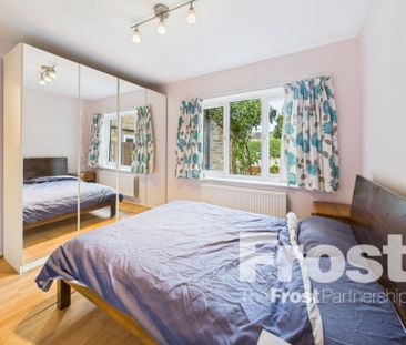 Elmhurst Road, Slough, Berkshire,SL3 - Photo 2