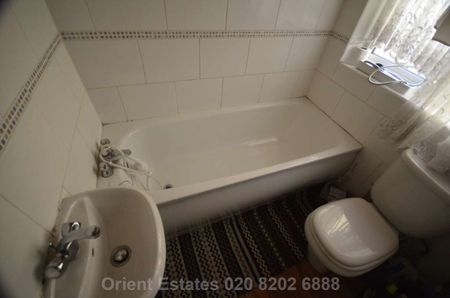 Price £1,998 pcm - Available Now - Furnished - Photo 5