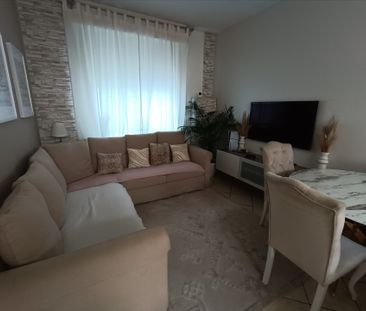 Location Maison 4 pièces 80m² - Photo 4
