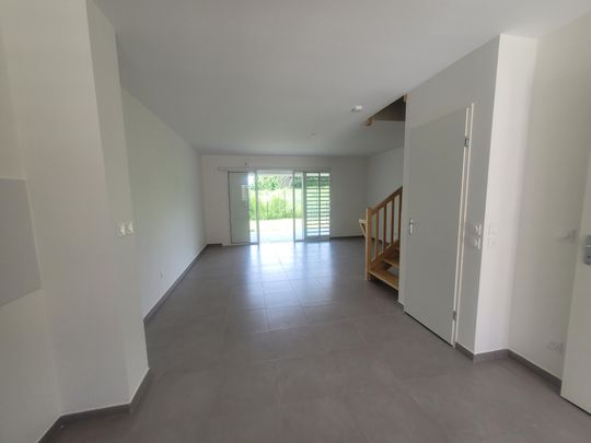 Duplex/Triplex - Photo 1