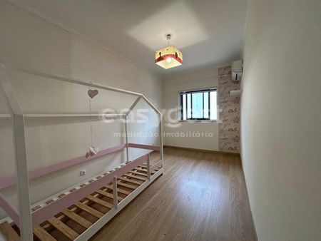 Moradia T3 em Lisboa - Foto 2