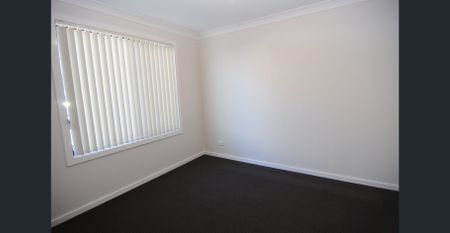 Live Comfortably in Calderwood: Stylish Apartment Available for Rent at 16 Pasture Way - Photo 2