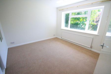 2 bedroom detached bungalow to rent - Photo 3