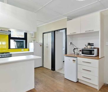 Mangapapa - 3 Bedroom - Photo 4