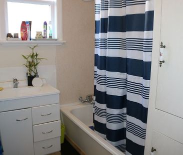 Silverstream, 3 Bedroom home near schools - Photo 6
