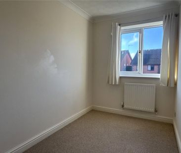 4 bedroom detached house to rent - Photo 6