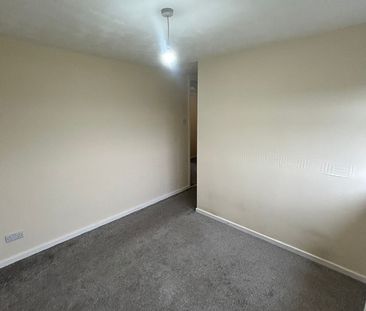 3 Bed End Terrace, Beckhill Chase, LS7 - Photo 6