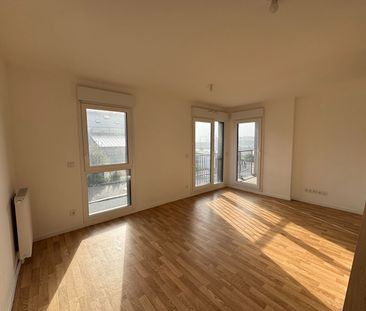 Location Appartement 2 pièces 43m² - Photo 4