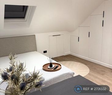 1 bedroom in a house share to rent - Photo 3