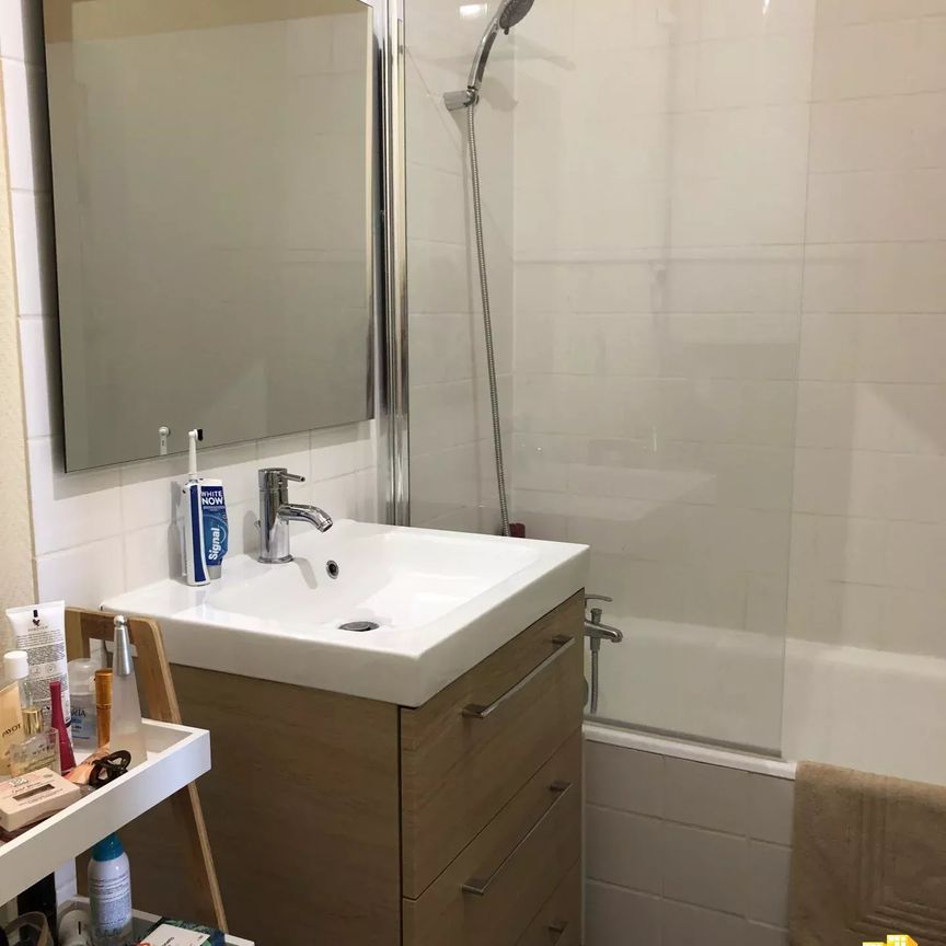 Appartement - 2 pièces - 61 m² - Photo 1